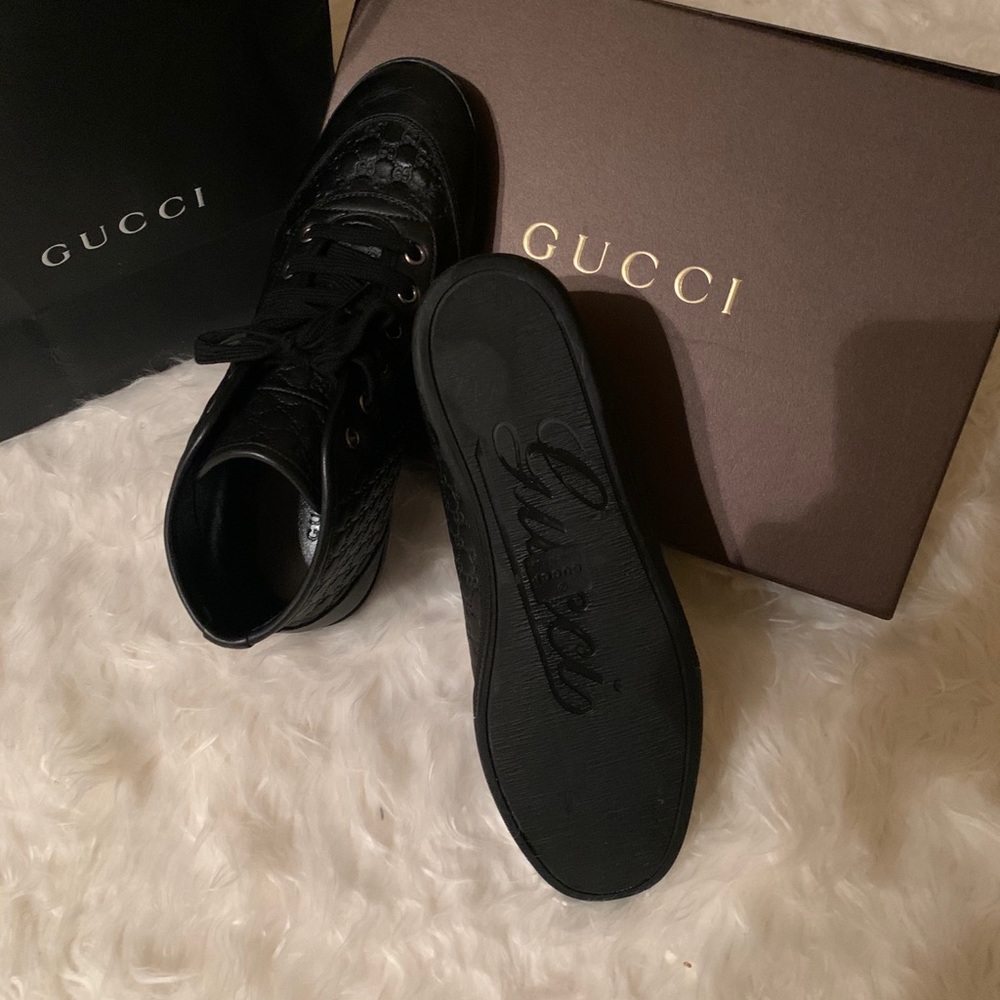 Authentic Gucci Boot - Picture 2 of 2